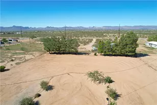 3661 N Gila Rd, Golden Valley, AZ 86413 - Photo 39