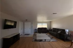 1097 Sahuaro Dr, Bullhead City, AZ 86442 - Photo 9