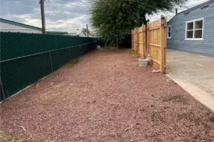 347 Meander Dr, Bullhead City, AZ 86442 - Photo 17