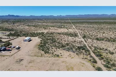 3982 N Araby Road, Golden Valley, AZ 86413 - Photo 3