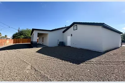1941 Riviera Boulevard, Bullhead City, AZ 86442 - Photo 5
