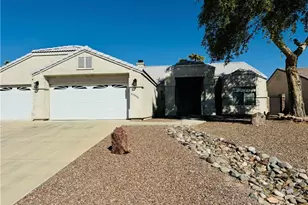2057 E Sandtrap Ln, Fort Mohave, AZ 86426 - Photo 1