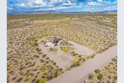 4233 W Mayan Drive, Golden Valley, AZ 86413 - Photo 47