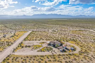 4233 W Mayan Dr, Golden Valley, AZ 86413 - Photo 45