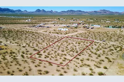 Lot 14 S1/2 N Elgin, Golden Valley, AZ 86413 - Photo 1