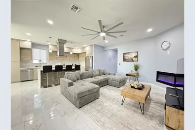 145 Hacienda Drive, Bullhead City, AZ 86429 - Photo 1