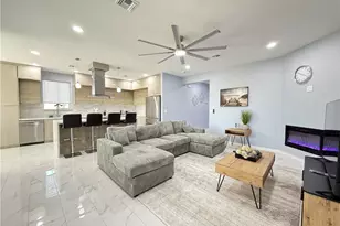 145 Hacienda Dr, Bullhead City, AZ 86429 - Photo 1