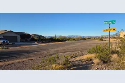 8716 N Ironwood Drive, Kingman, AZ 86401 - Photo 7