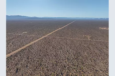 242-03-004 S Sundance Kid Road, Yucca, AZ 86438 - Photo 13