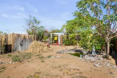 5202 W Brook Drive, Golden Valley, AZ 86413 - Photo 31