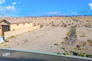 2693 Port Isabel Way, Bullhead City, AZ 86429 - Photo 1