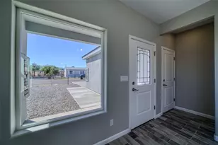 677 Cherry Blossom Ln, Bullhead City, AZ 86442 - Photo 5