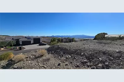 3811 Canyon Cove Drive, Lake Havasu, AZ 86404 - Photo 9