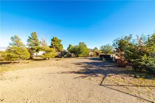 2207 E Greasewood Dr, Kingman, AZ 86409 - Photo 49
