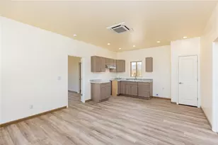 14176 S Nash Rd, Yucca, AZ 86438 - Photo 9