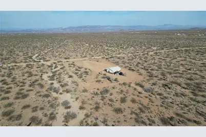 14176 S Nash Road, Yucca, AZ 86438 - Photo 39