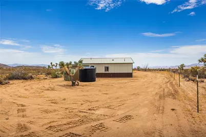 14176 S Nash Road, Yucca, AZ 86438 - Photo 9
