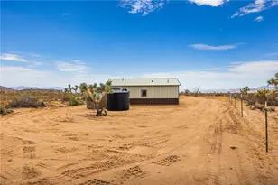 14176 S Nash Rd, Yucca, AZ 86438 - Photo 9