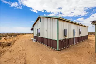14176 S Nash Rd, Yucca, AZ 86438 - Photo 31
