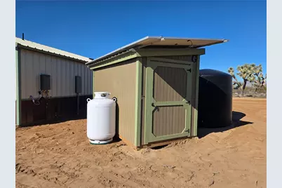 14176 S Nash Road, Yucca, AZ 86438 - Photo 23