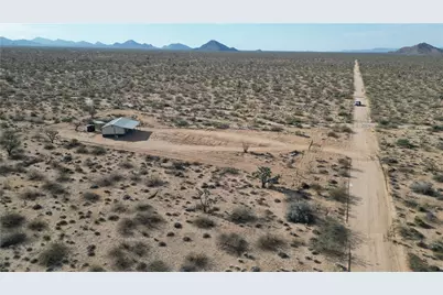 14176 S Nash Road, Yucca, AZ 86438 - Photo 21