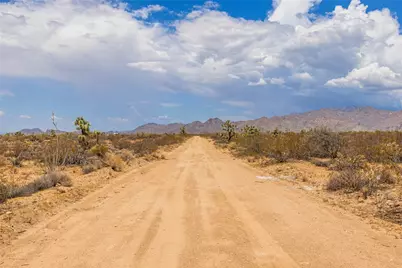 14176 S Nash Road, Yucca, AZ 86438 - Photo 35
