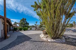 960 Hillcrest Dr, Kingman, AZ 86409 - Photo 9