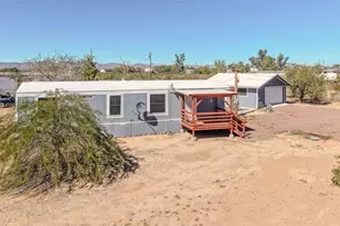 5384 W Brook Dr, Golden Valley, AZ 86413 - Photo 1