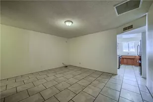 2740 Karen Ave, Kingman, AZ 86401 - Photo 9