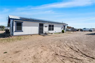 1418 S Canelo Rd, Golden Valley, AZ 86413 - Photo 3