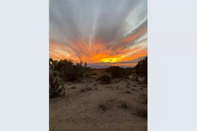 947 S Gene Autry, Yucca, AZ 86438 - Photo 13