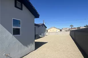 1675 Talc Rd, Bullhead City, AZ 86442 - Photo 9