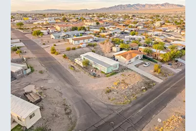 1368 Zircon Avenue, Bullhead City, AZ 86442 - Photo 3