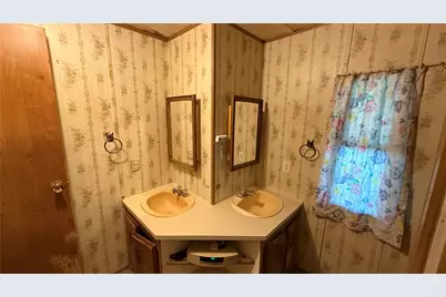 1368 Zircon Avenue, Bullhead City, AZ 86442 - Photo 21