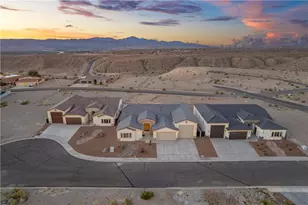 2339 Raven Ct, Bullhead City, AZ 86442 - Photo 3