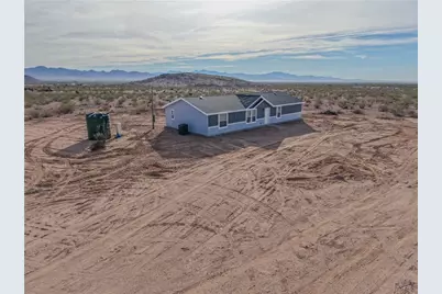 5746 N Eden Road, Golden Valley, AZ 86413 - Photo 3