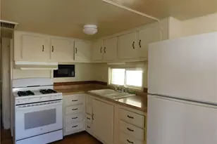 599 Malibu Ct, Bullhead City, AZ 86442 - Photo 7