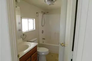 599 Malibu Ct, Bullhead City, AZ 86442 - Photo 11