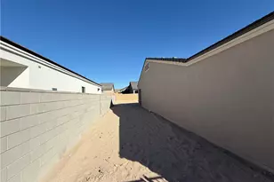 2201 E Hayden Way, Fort Mohave, AZ 86426 - Photo 33