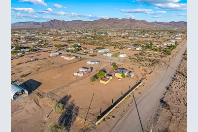 459 S Hano Road, Golden Valley, AZ 86413 - Photo 37