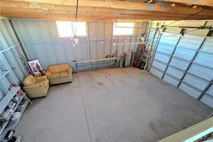 13505 S Alan Rd, Yucca, AZ 86438 - Photo 19