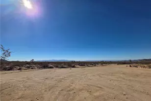 13505 S Alan Rd, Yucca, AZ 86438 - Photo 29