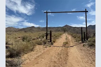 7130 N Corral Road, Kingman, AZ 86401 - Photo 1