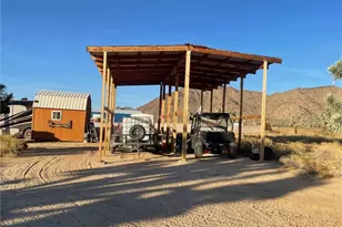 11328 S Kinard Rd, Yucca, AZ 86438 - Photo 27