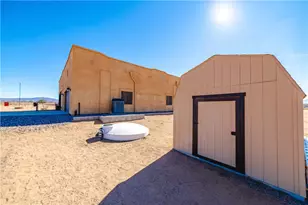 10563 N Garrett Dr, Kingman, AZ 86401 - Photo 17