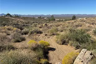 031 N S Hi Blvd, Golden Valley, AZ 86413 - Photo 1