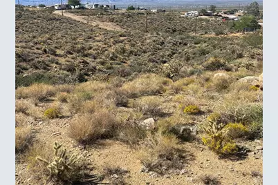 031 N So Hi Boulevard, Golden Valley, AZ 86413 - Photo 11