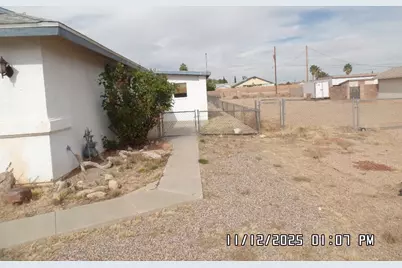 2195 E Suffock Avenue, Kingman, AZ 86409 - Photo 5