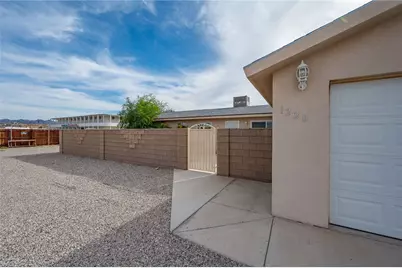 1220 Riverview Drive, Bullhead City, AZ 86442 - Photo 13
