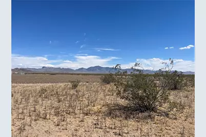 317-32-469 Sandra Drive, Dolan Springs, AZ 86441 - Photo 5